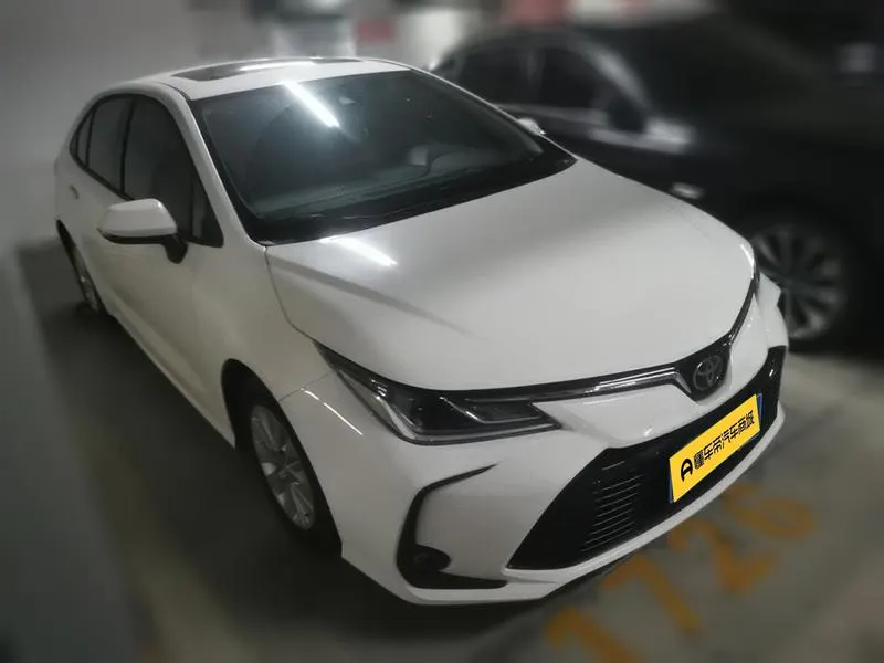 2021 Toyota Corolla thumbnail 4