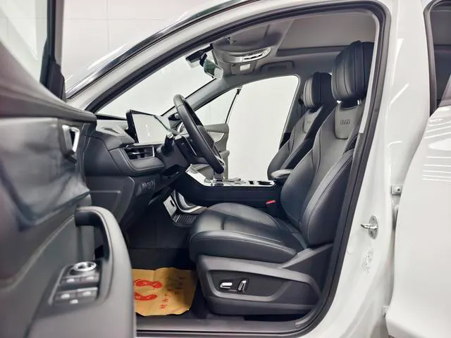 2022 Chery Tiggo 8 PLUS thumbnail 5
