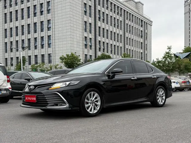 2022 Toyota Camry thumbnail 2
