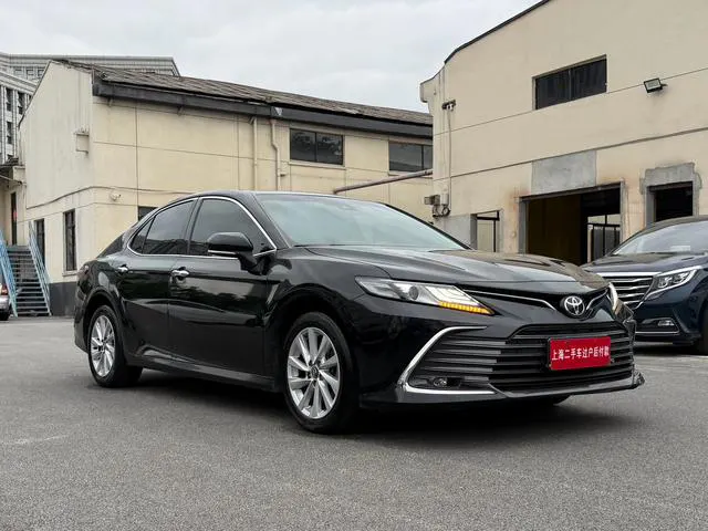 2022 Toyota Camry thumbnail 3