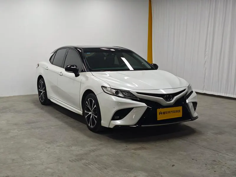 2019 Toyota Camry thumbnail 4