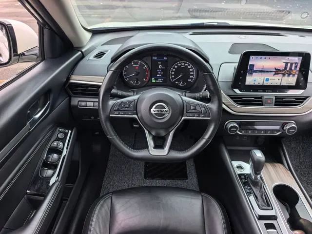 2020 Nissan Altima thumbnail 5