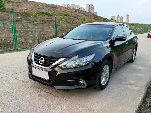 2018 Nissan Teana photo 1