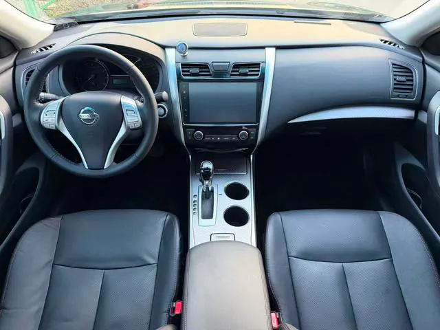 2018 Nissan Teana thumbnail 4