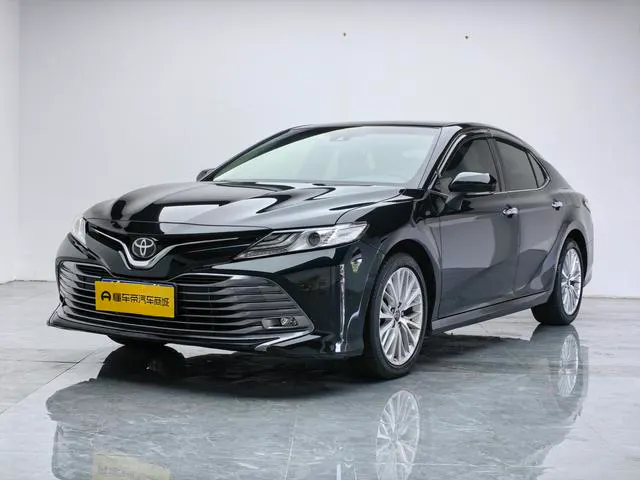 2019 Toyota Camry thumbnail 2