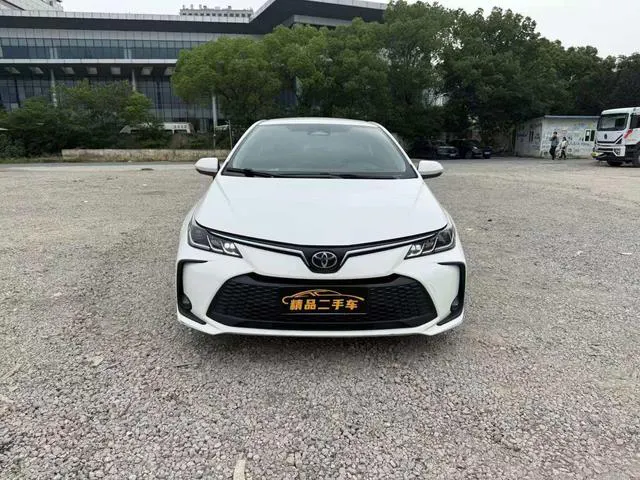 2024 Toyota Corolla thumbnail 2