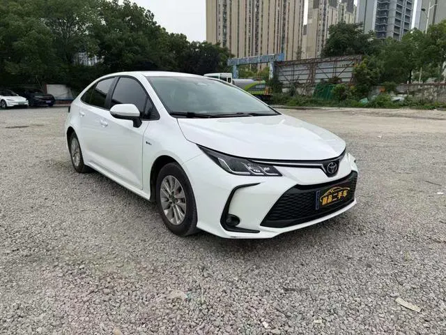 2024 Toyota Corolla thumbnail 3