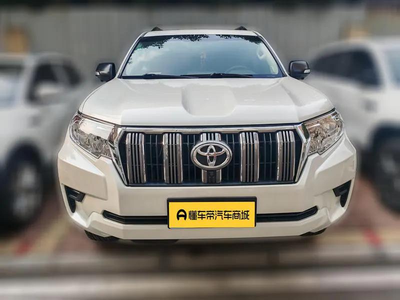 2018 Toyota Prado thumbnail 3