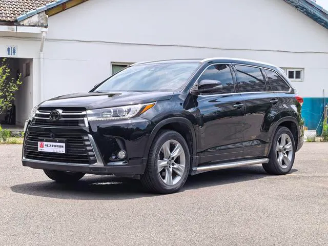 2018 Toyota Highlander photo 1