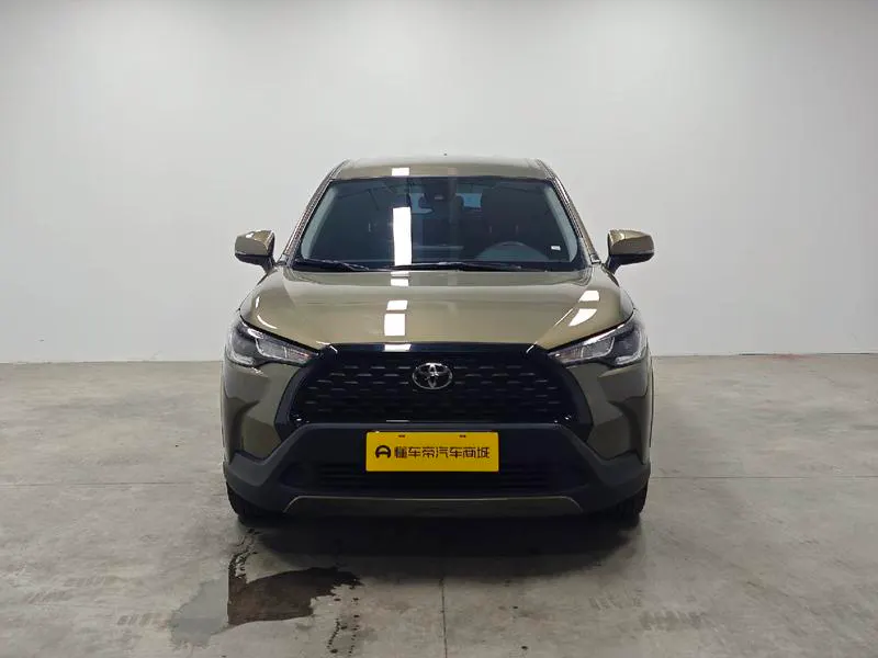 2022 Toyota Corolla Cross thumbnail 3