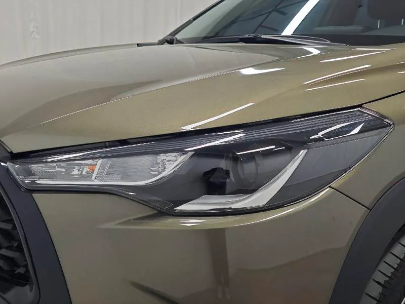 2022 Toyota Corolla Cross thumbnail 13