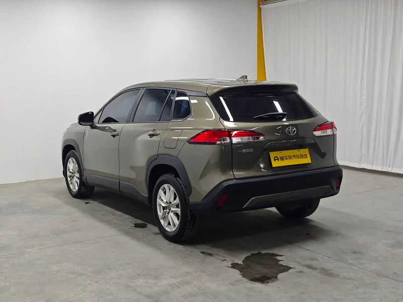 2022 Toyota Corolla Cross thumbnail 6