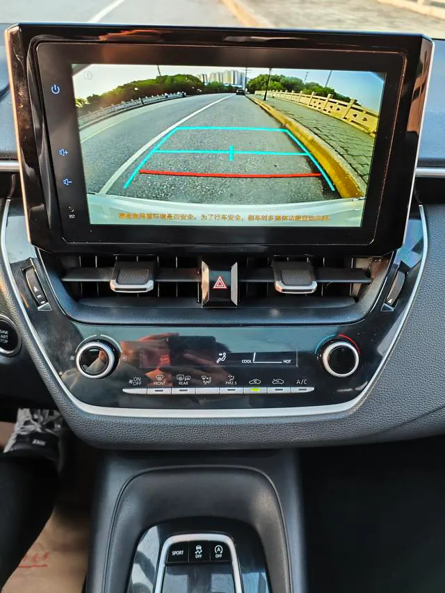 2019 Toyota Corolla thumbnail 5