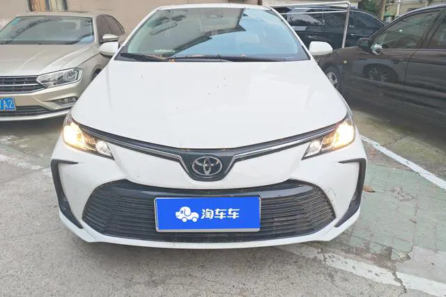 2023 Toyota Corolla thumbnail 2