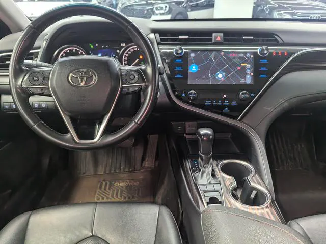 2019 Toyota Camry thumbnail 4