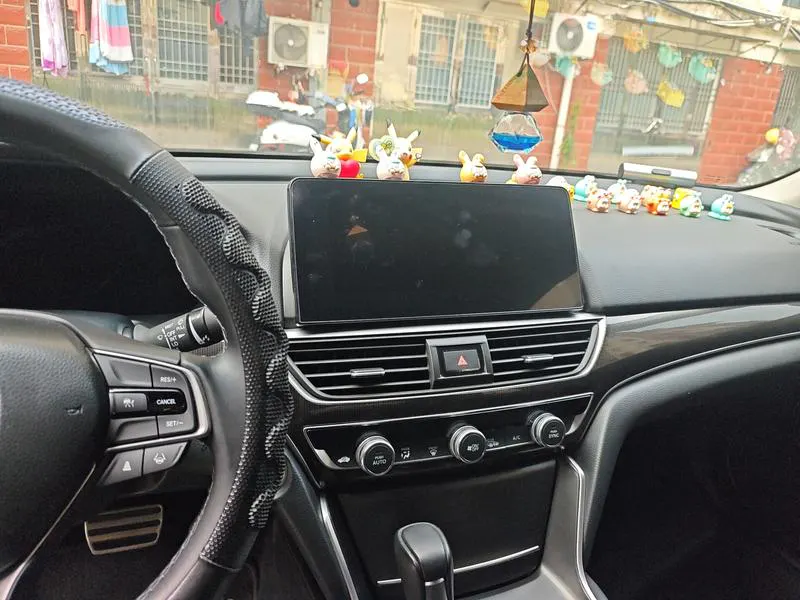 2022 Honda Accord thumbnail 13