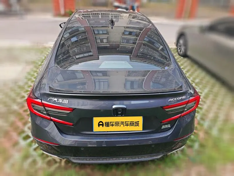 2022 Honda Accord thumbnail 6