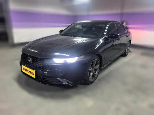 2023 Honda Accord thumbnail 2