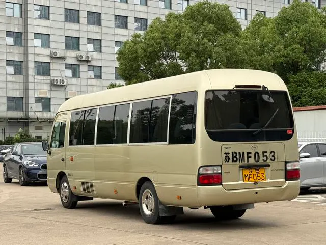 2007 Toyota Coaster thumbnail 3