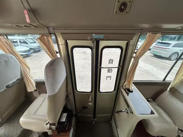 2007 Toyota Coaster thumbnail 4