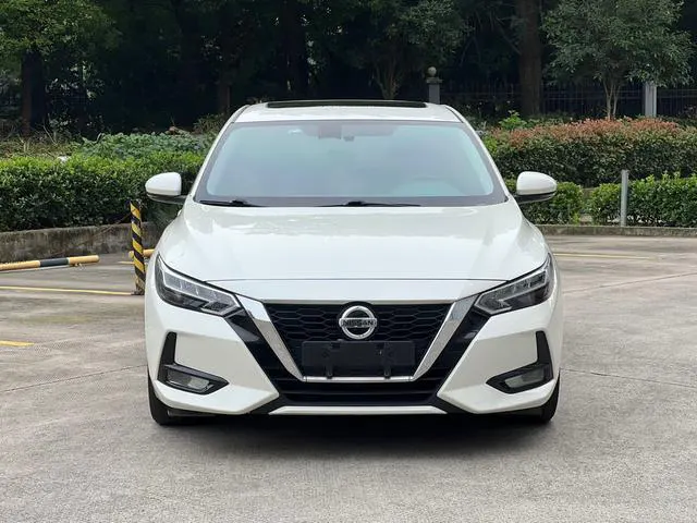 2023 Nissan Sylphy thumbnail 2