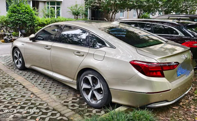 2019 Honda inspire thumbnail 2