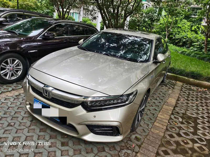 2019 Honda inspire thumbnail 3