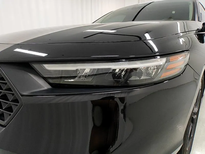 2025 Honda Accord thumbnail 13