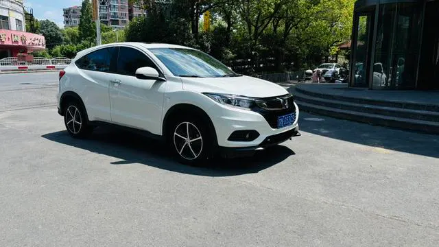 2020 Honda Vezel thumbnail 3
