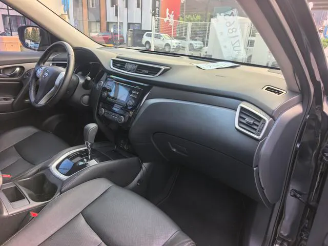 2015 Nissan X-Trail thumbnail 4