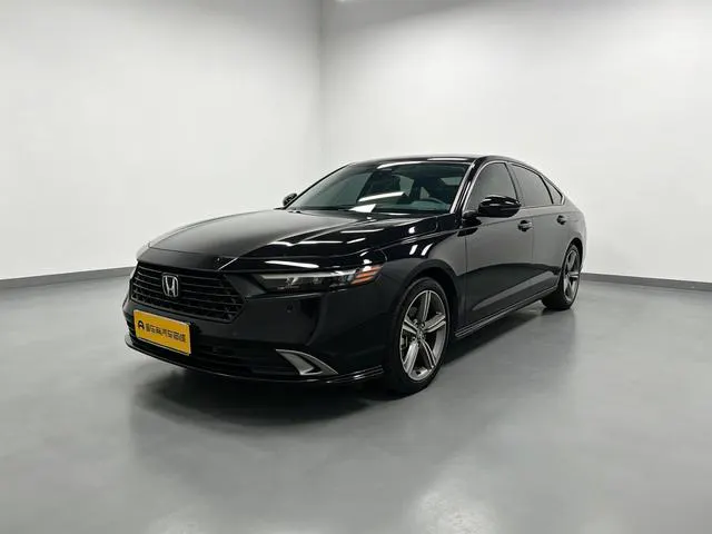 2023 Honda Accord thumbnail 2