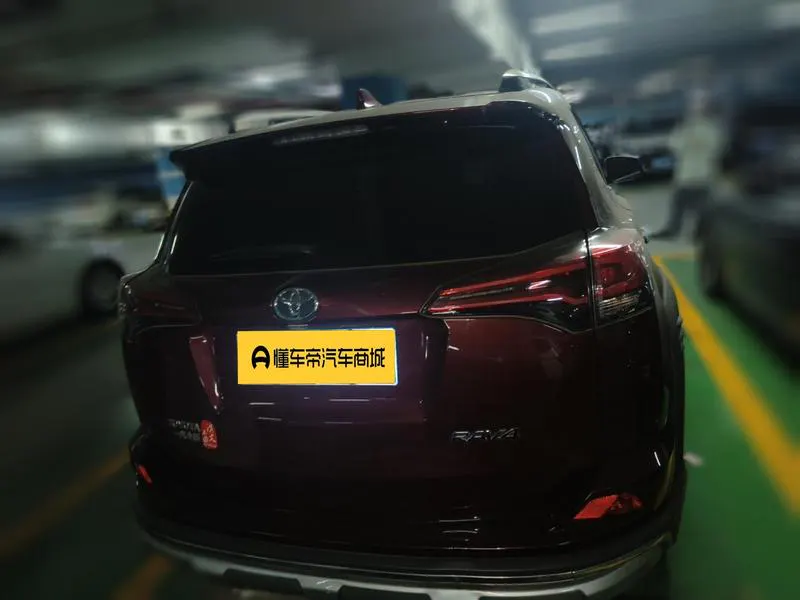 2019 Toyota RAV4 thumbnail 6