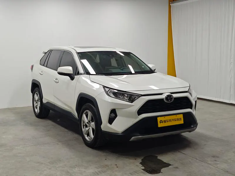 2020 Toyota RAV4 thumbnail 4