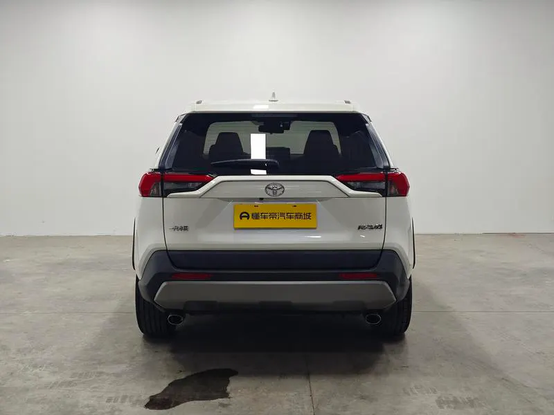 2020 Toyota RAV4 thumbnail 7