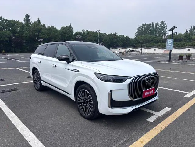 2025 Chery Tiggo 9 thumbnail 3