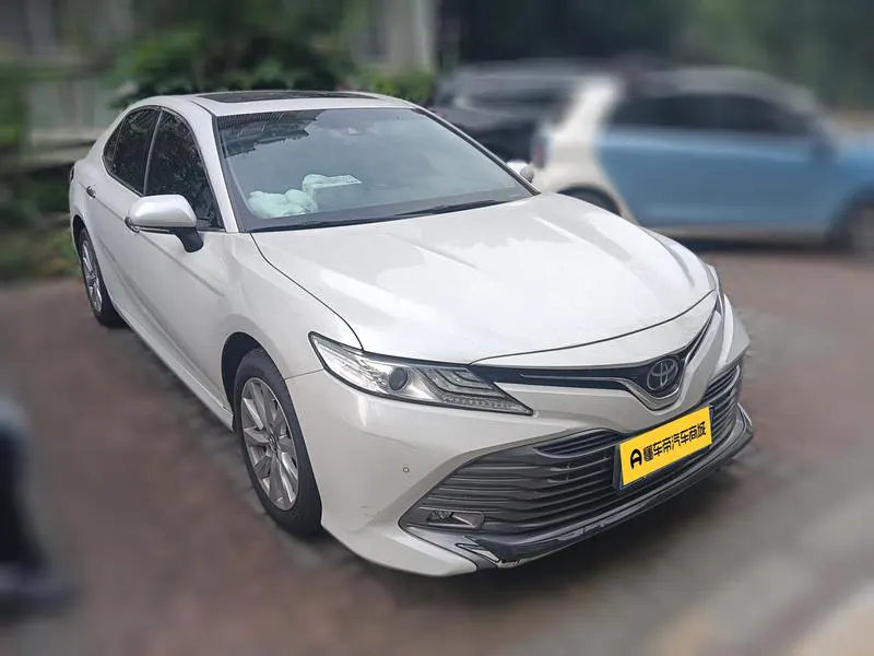 2019 Toyota Camry thumbnail 4