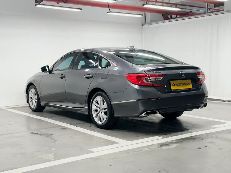 2018 Honda Accord thumbnail 6