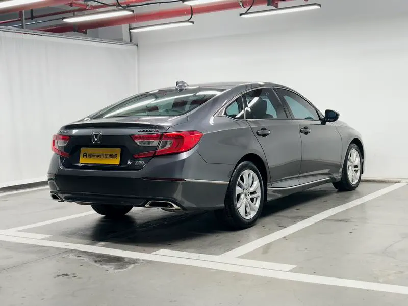 2018 Honda Accord thumbnail 8