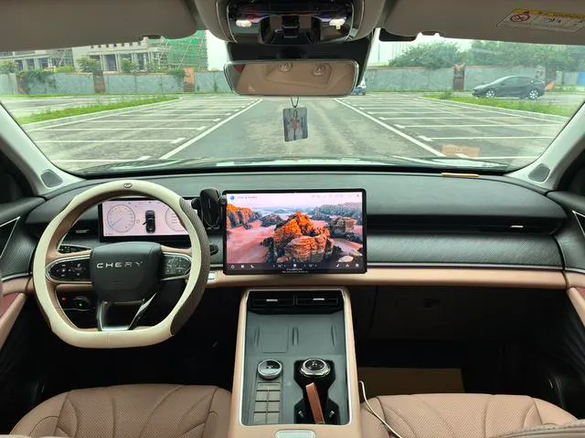 2025 Chery Tiggo 8L thumbnail 4