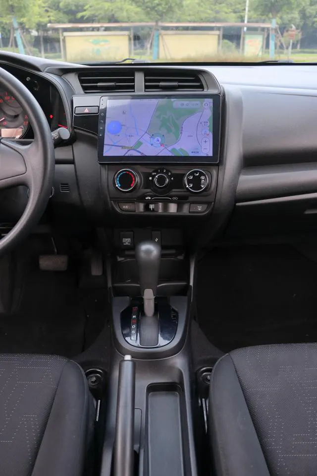 2018 Honda Fit thumbnail 5