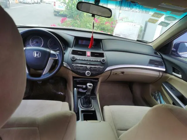 2008 Honda Accord thumbnail 4