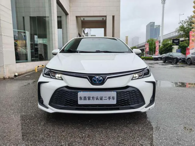2023 Toyota Corolla thumbnail 2
