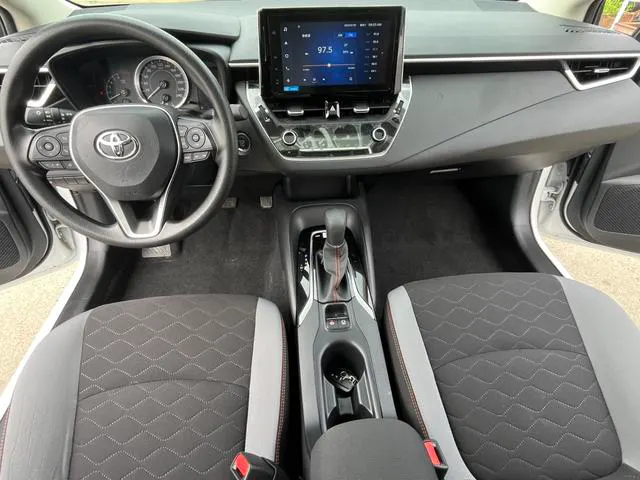2019 Toyota Corolla thumbnail 4