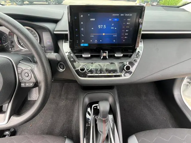 2019 Toyota Corolla thumbnail 5