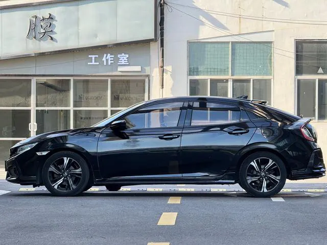 2020 Honda Civic thumbnail 3