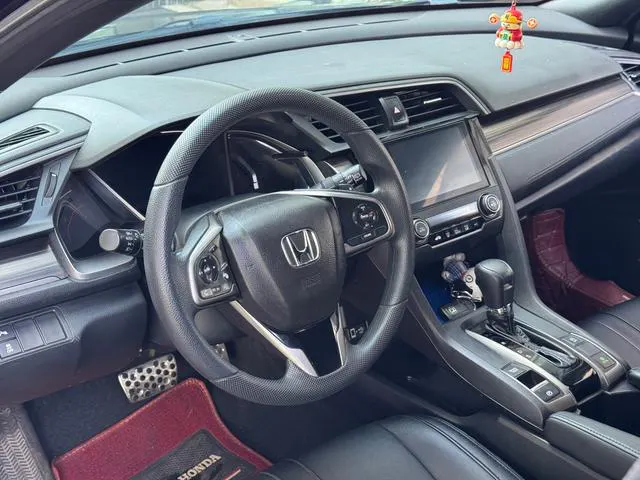 2020 Honda Civic thumbnail 5