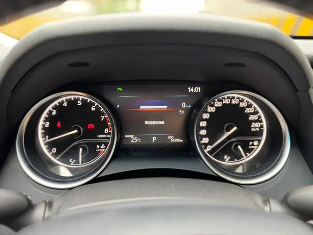 2019 Toyota Camry thumbnail 5