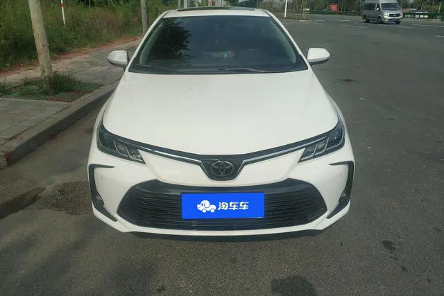 2024 Toyota Corolla thumbnail 2