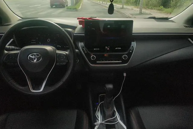 2024 Toyota Corolla thumbnail 4