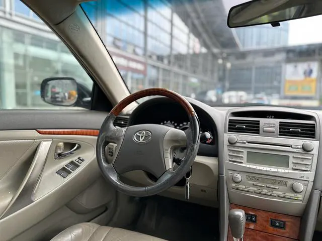 2008 Toyota Camry thumbnail 5